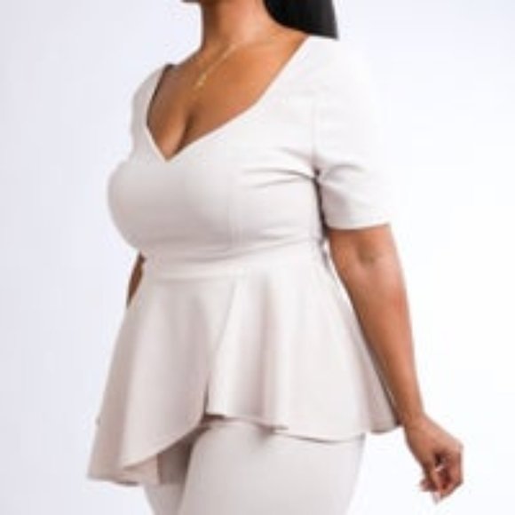 Sweetheart of a Pantsuit - Picture 4 of 5